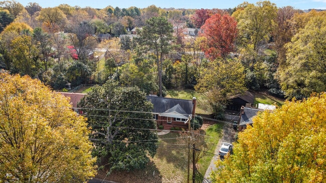 Building Photo - 1532 Starbrook Dr