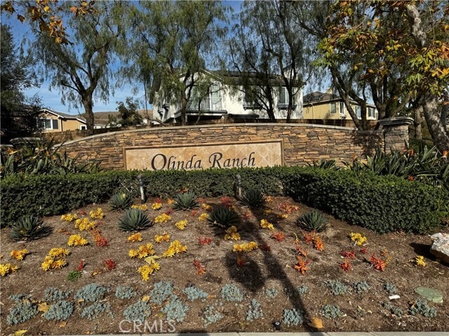 Building Photo - 3661 Hawks Dr