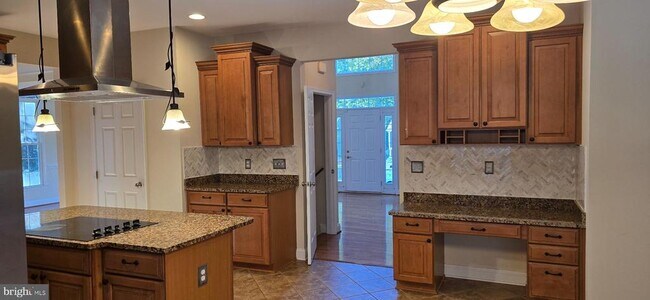 Building Photo - 1117 Aquia Dr