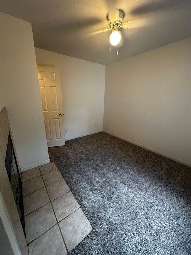 Building Photo - Lovely Cedar Creek Home on Large Shaded Lot