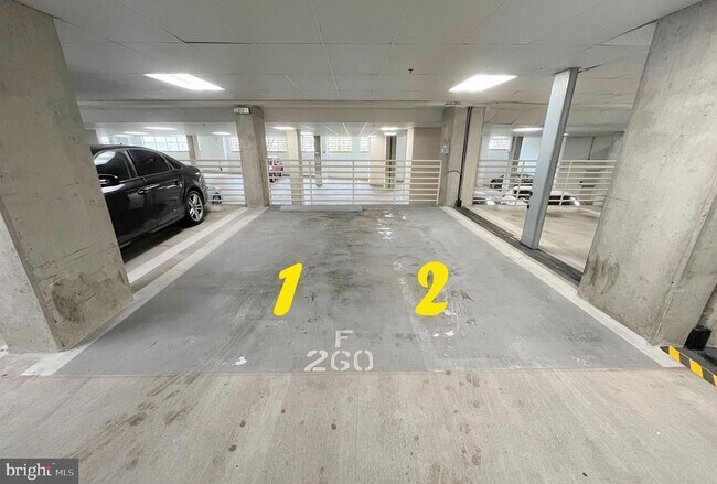 Building Photo - 2200 N Westmoreland St