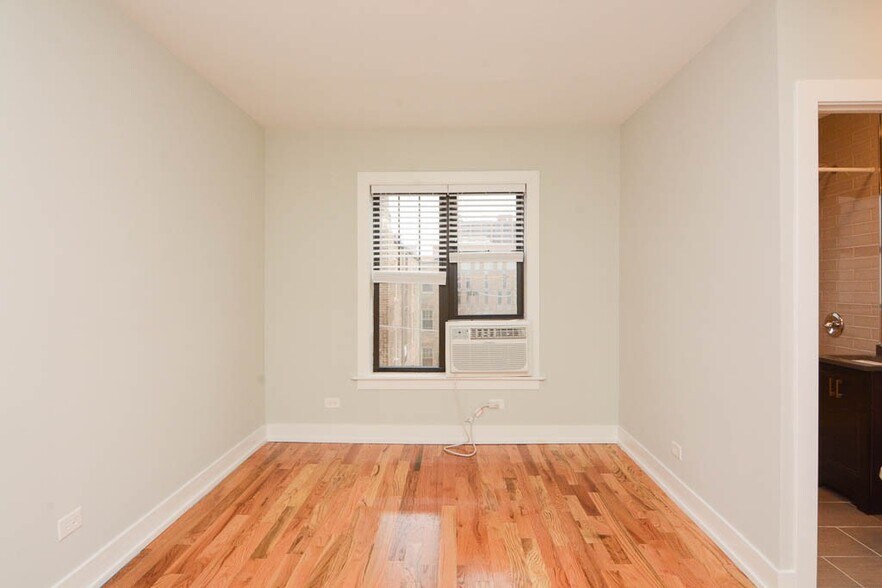 Building Photo - 2915 N Mildred Ave