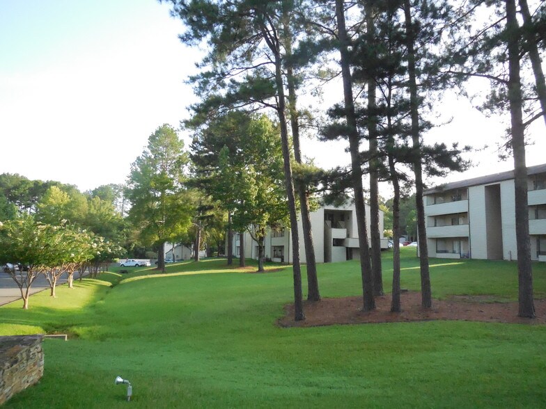 Pine Ridge Apartments 305 W Air Depot Rd Gadsden AL 35903 Apartment
