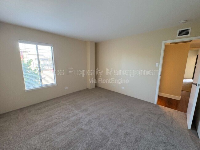 Building Photo - 400 S Lafayette St