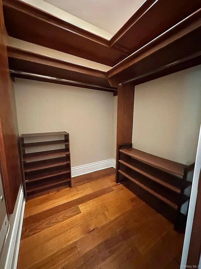 Building Photo - 190 St Marks Ave