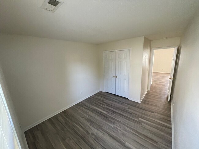 Building Photo - 6228 Sid Crane Dr
