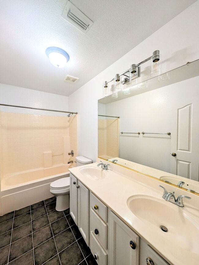 Building Photo - BEAUTIFUL SINGLE FAMILY HOME IN FOLSOM!