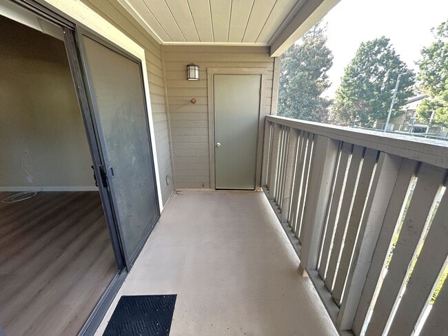 Building Photo - W MISSION BLVD UNIT 16 ONTARIO 91762 (2 BED / 2 BATH)