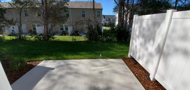 Building Photo - 1541 Olympic Ln
