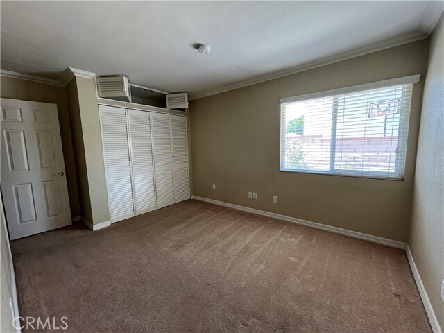 Building Photo - 611 Silver Bridle Rd