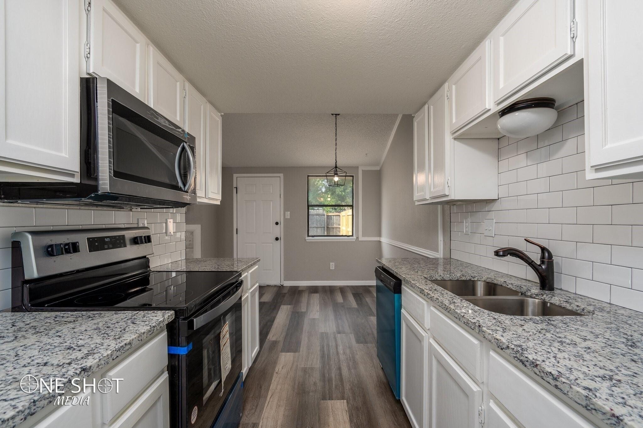 Building Photo - 1359 Yeomans Rd