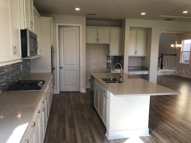 Building Photo - 28923 Lucero Ln