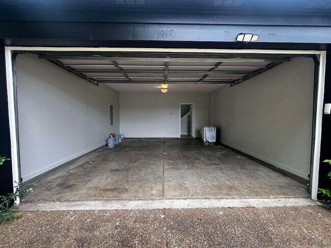 Building Photo - 1017 Cordova Ridge Pl