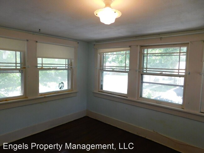 Building Photo - 5 br, 2 bath House - 524 W 4th