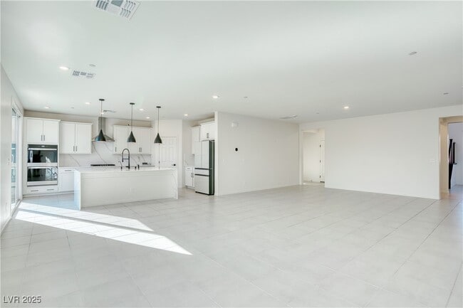 Building Photo - 3777 Alla Rocca Ave