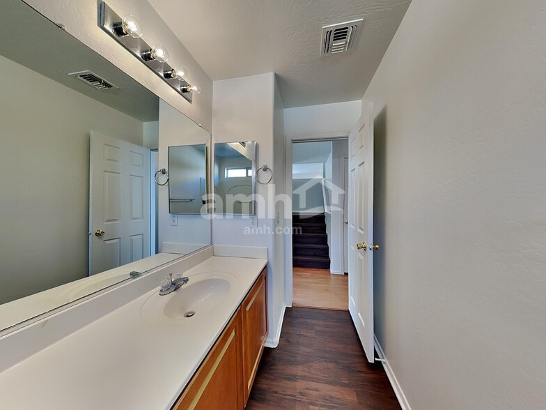 Building Photo - 22377 W Solano Dr