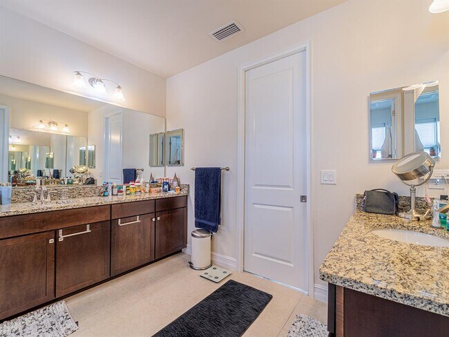 Building Photo - 28923 Lucero Ln
