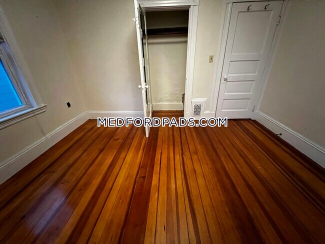 Building Photo - 128 Princeton St