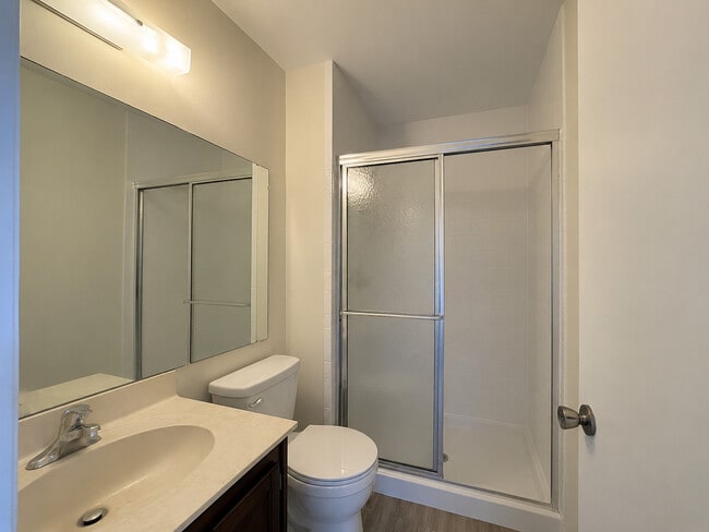 Building Photo - 355 Lambert Dr