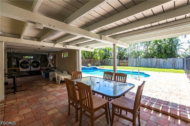 Building Photo - 15410 Allen Way