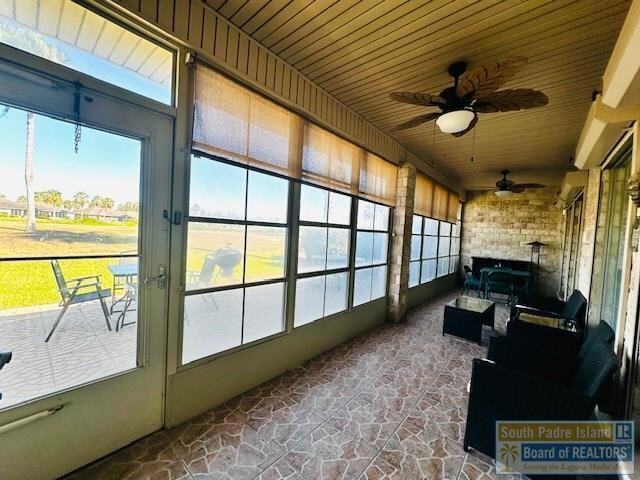 Building Photo - 1 Torrey Pines Dr