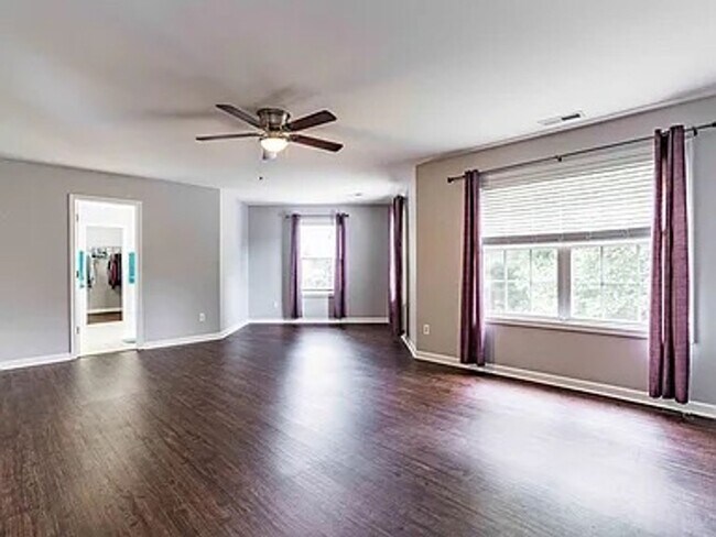 Building Photo - Stunning 4BD, 2.5BA Raleigh Home in the Prestigious Eagle Ridge Golf Community with Premier Ameni...