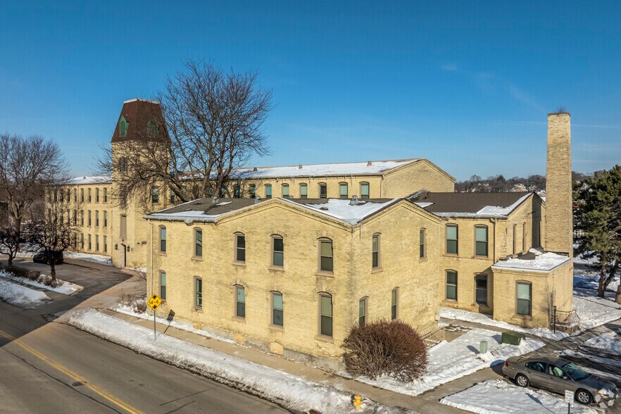 Building Photo - Franklin Mill Apartments