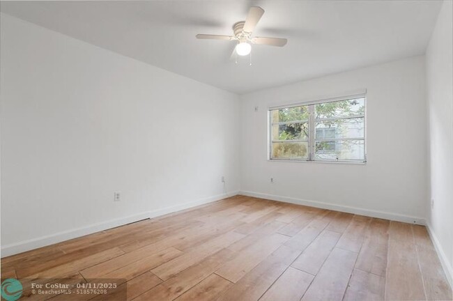 Building Photo - 7831 SW 56th St