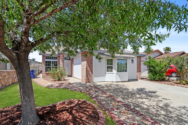 Building Photo - 12145 St Francis Ct