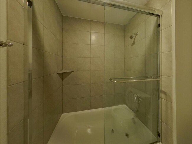 Building Photo - 4928 San Fabiano Ct