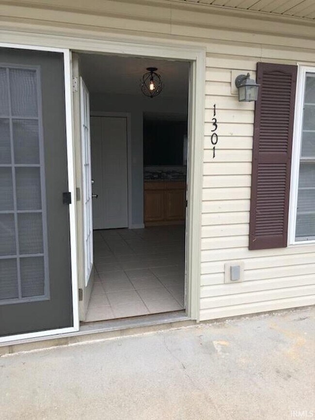 Building Photo - 1301 Cobble Creek Cir