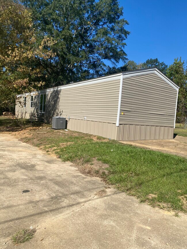 Building Photo - 4780 I-55