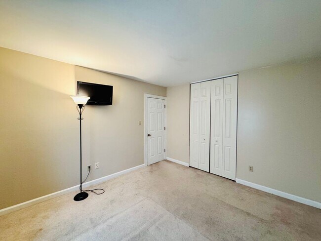Building Photo - Conveniently located near Langley Air Force Base!