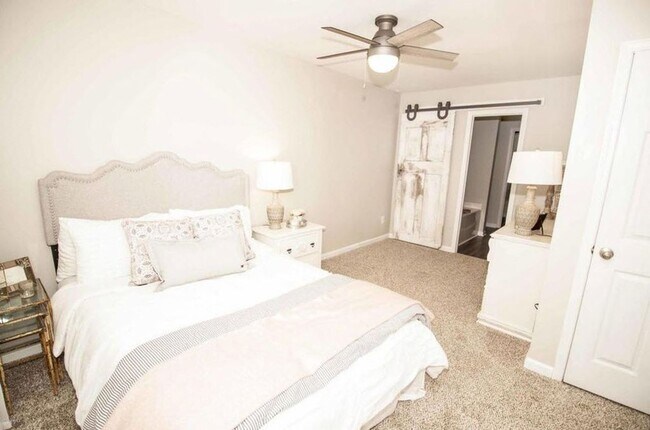 Building Photo - Welcome to Carolina Forest!