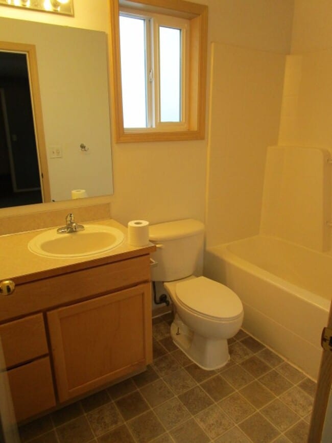 Building Photo - 1269 Arrezo Dr