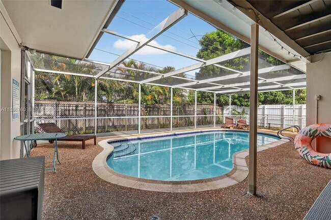 Building Photo - 1820 N 56th Ave