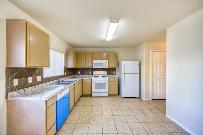 Building Photo - 19506 Lighthouse Scene Ln