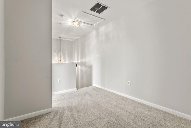 Building Photo - 5089 Stapleton Terrace