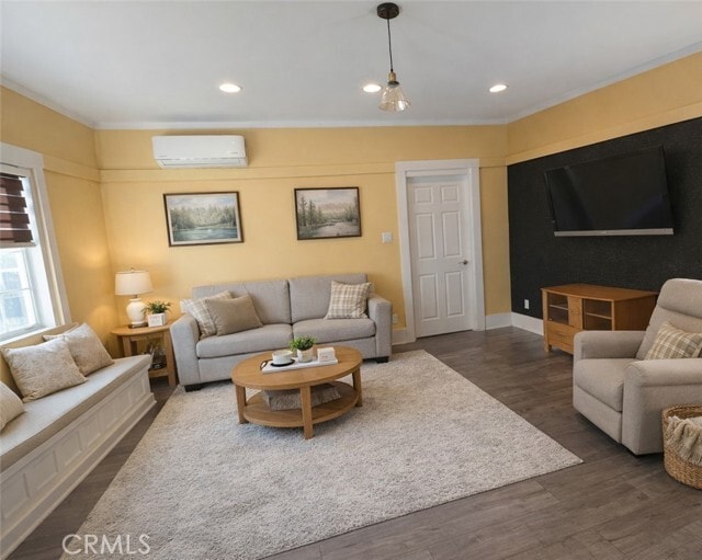 Building Photo - 396 N Mentor Ave