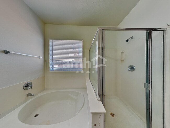 Building Photo - 8211 W Forest Grove Ave