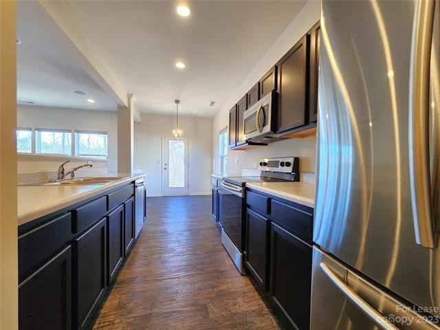 Building Photo - 150 Pin Oak Ct