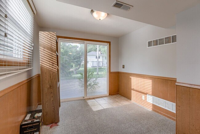 Building Photo - Updated 3 Bedroom With Finished Lower Leve...