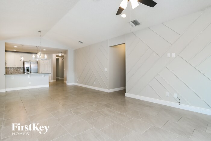 Building Photo - 9309 Oglethorpe Dr