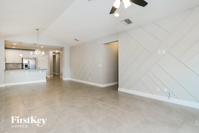 Building Photo - 9309 Oglethorpe Dr