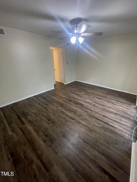Building Photo - 1223 Teakwood Pl