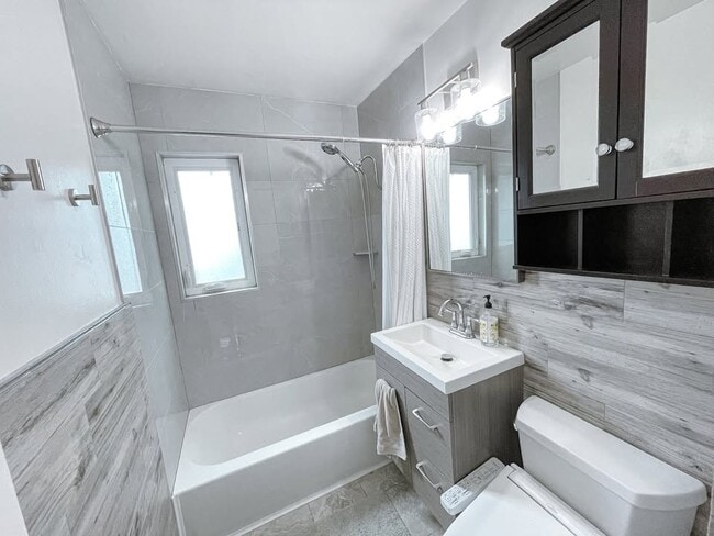 Building Photo - 4669 S 300 E