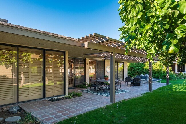 Building Photo - 2 Lehigh Ct