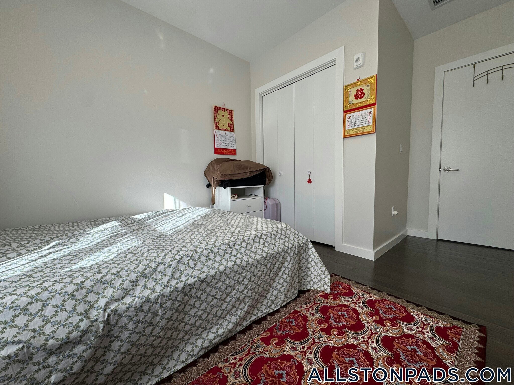 Building Photo - 90 Antwerp St