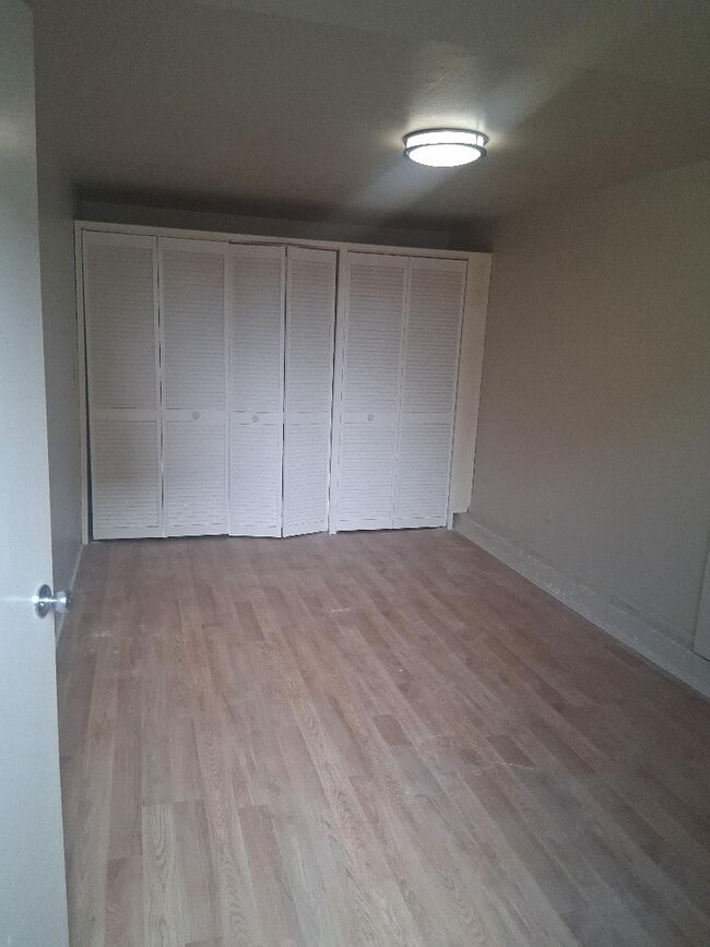 Building Photo - 1317 Chanticleer Ave