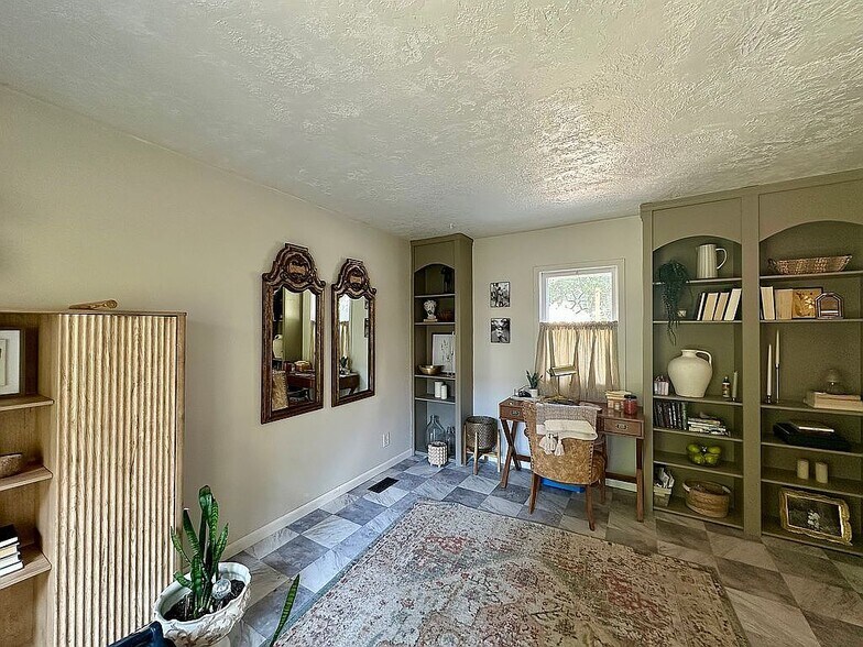 Building Photo - 4533 Perry Way